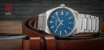 ساعت مچی مردانه سیکو مدل Seiko SUR555P1 | سری Essentials با صفحه آبی راه راه و بدنه تمام استیل - تصویر 2